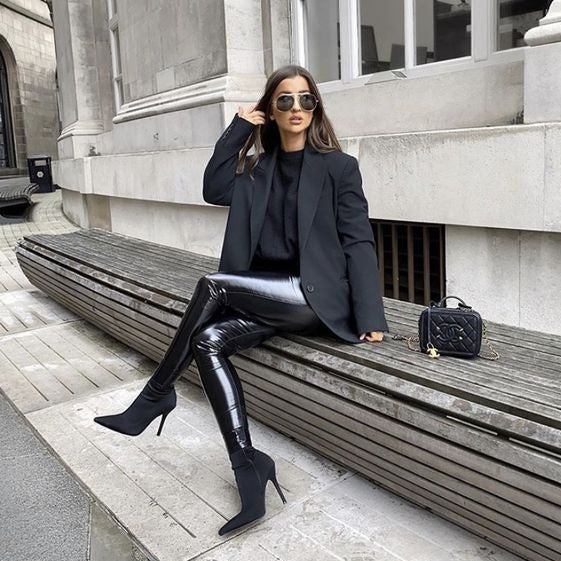Pantaloni a vita alta aderenti in similpelle lucida da donna  