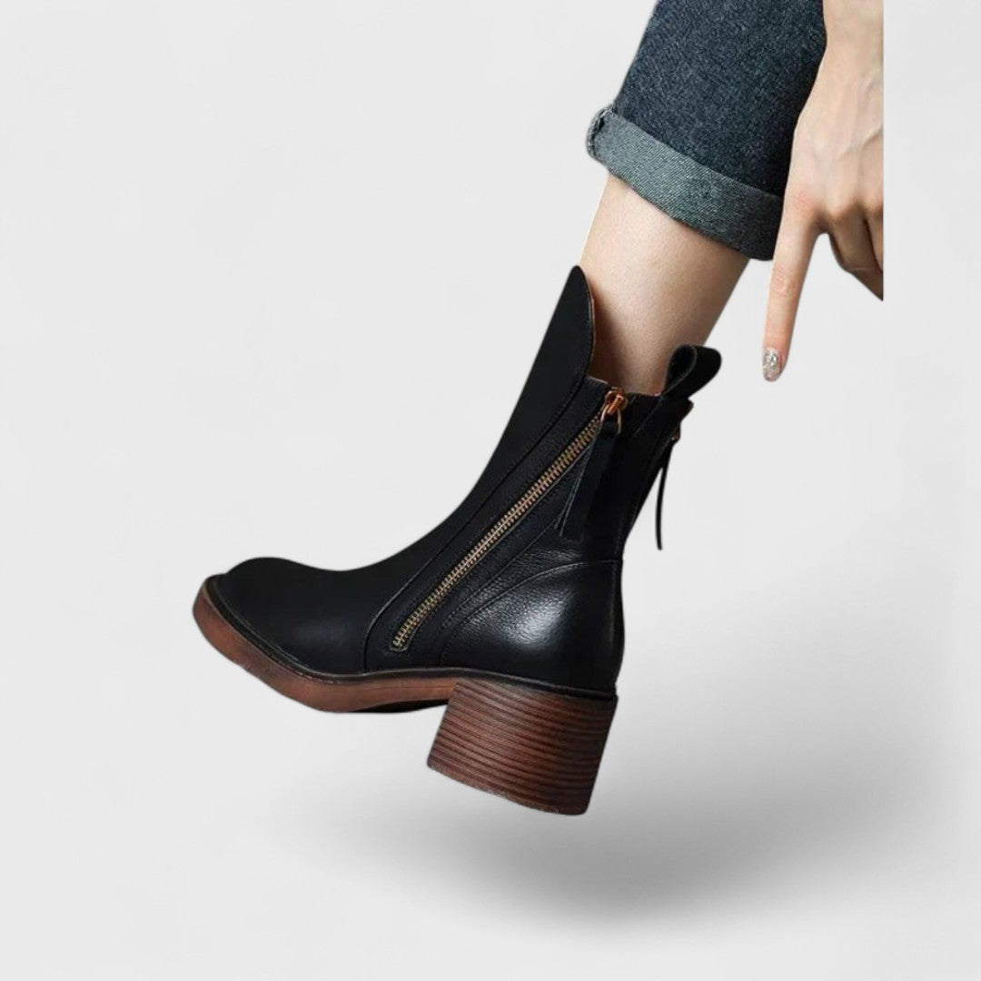 Stivaletti con tacco da donna