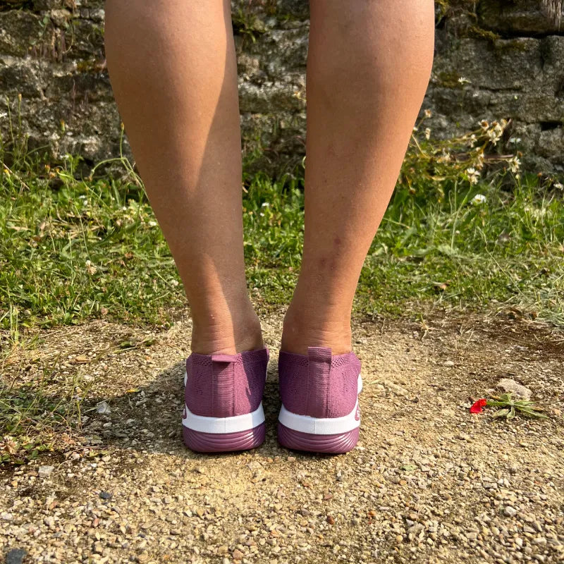 Sneaker comoda e leggera senza lacci in maglia per donna