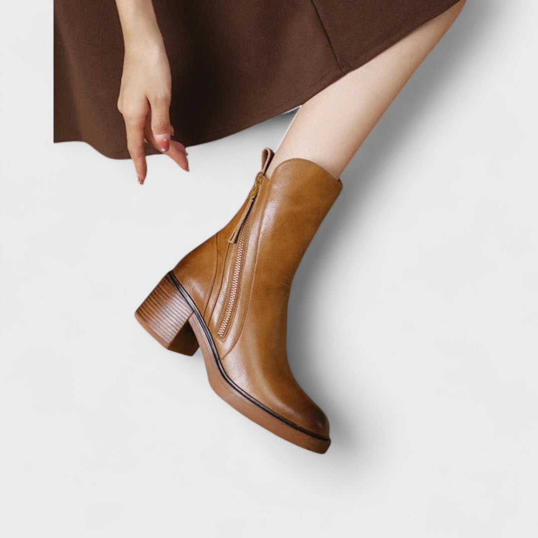 Stivaletti con tacco da donna