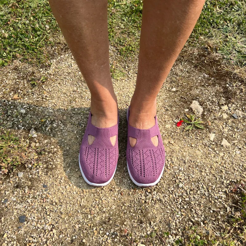 Sneaker comoda e leggera senza lacci in maglia per donna