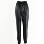 Pantaloni jogger a vita elastica in similpelle da donna  