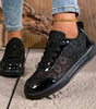Sneakers in pizzo floreale con lacci da donna