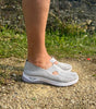 Sneaker comoda e leggera senza lacci in maglia per donna
