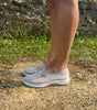 Sneaker comoda e leggera senza lacci in maglia per donna