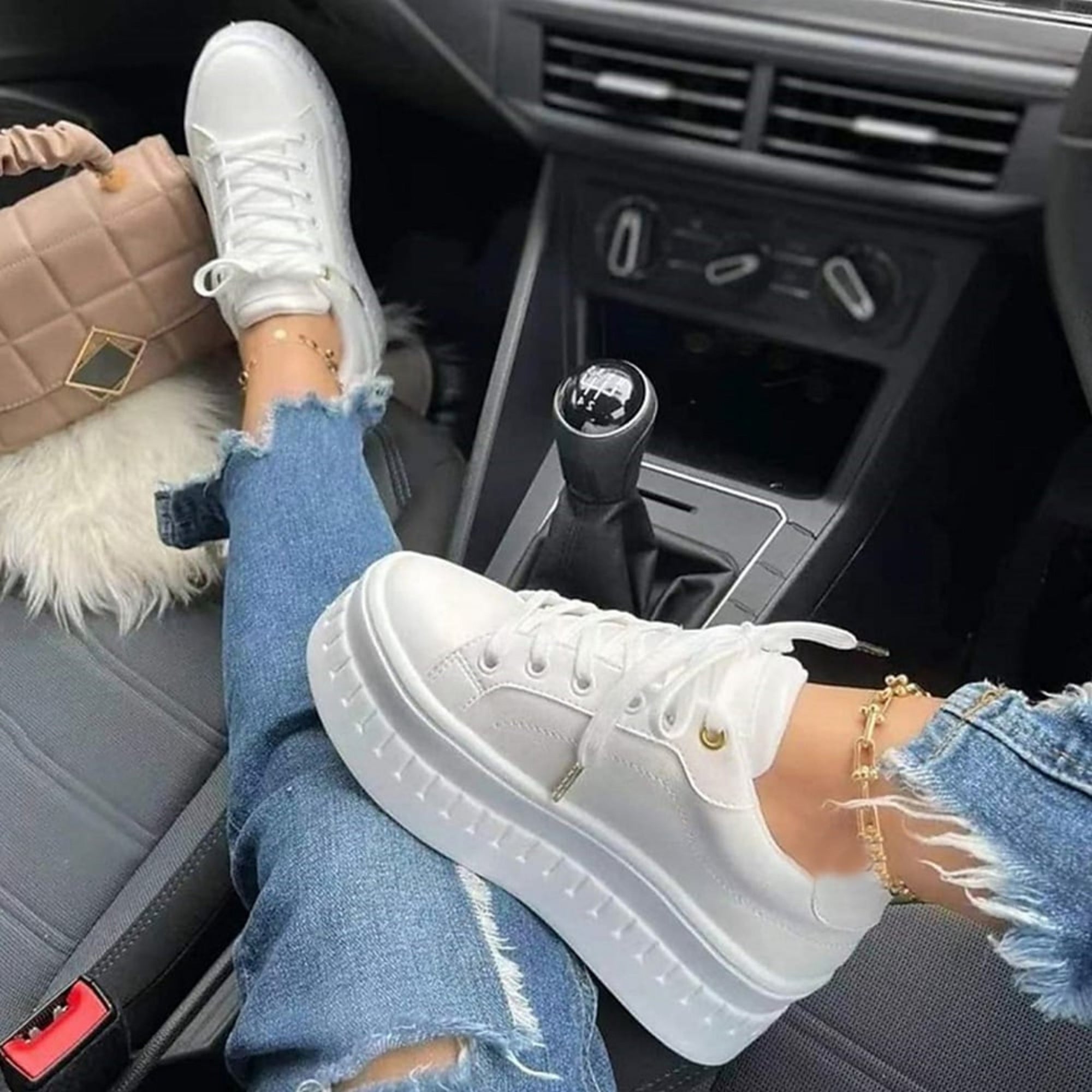 Sneaker con zeppa e suola spessa in similpelle per donna