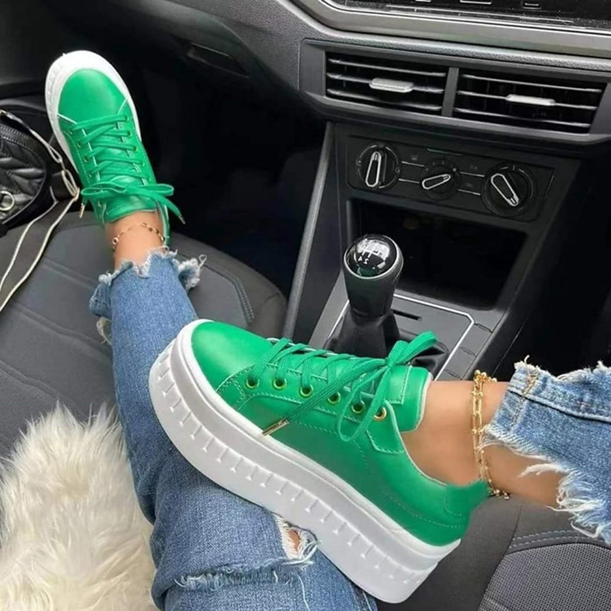 Sneaker con zeppa e suola spessa in similpelle per donna