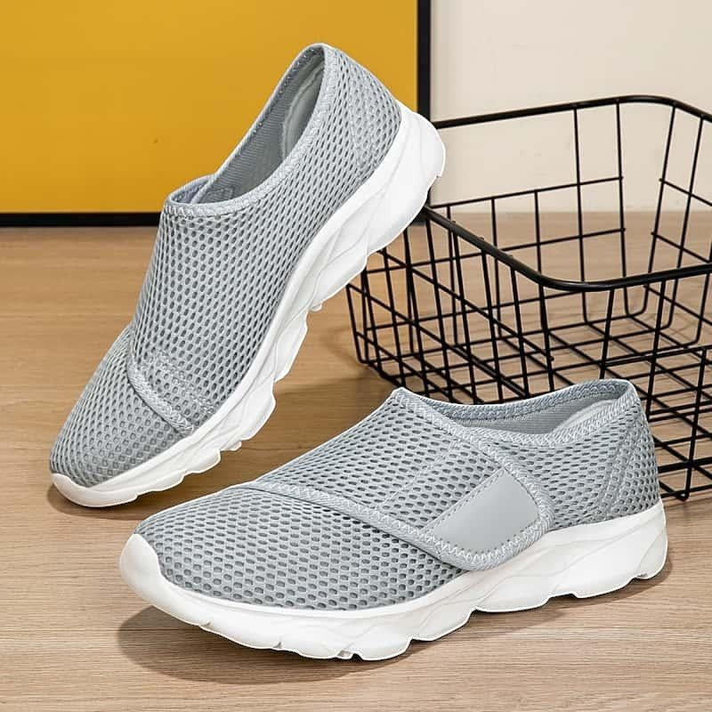 Cesto Confort per Piedi Larghi in Maglia Traspirante da Donna