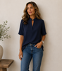 Blusa con scollo a V e dettaglio raffinato per donna