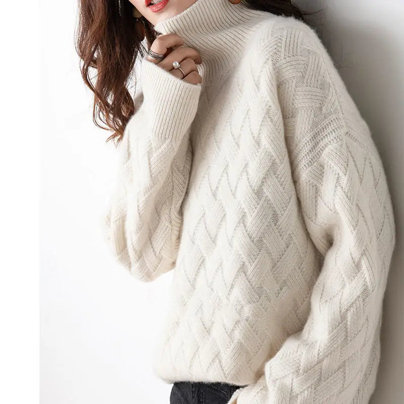 Maglione oversize a trecce con maniche lunghe e collo alto da donna