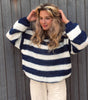Maglione a maniche lunghe e collo tondo in maglia grossa a righe per donna
