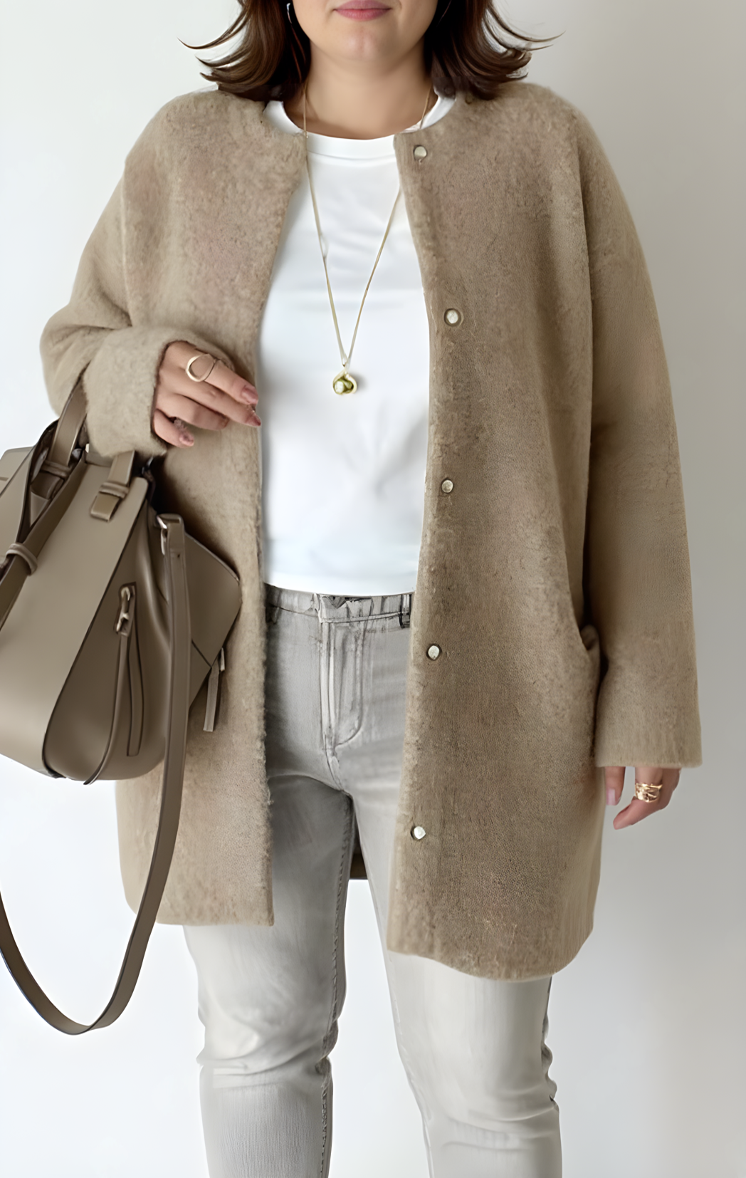 Cardigan lungo oversize in maglia con collo tondo da donna