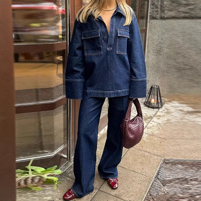 Pantaloni larghi e lunghi in denim con cuciture a vista da donna