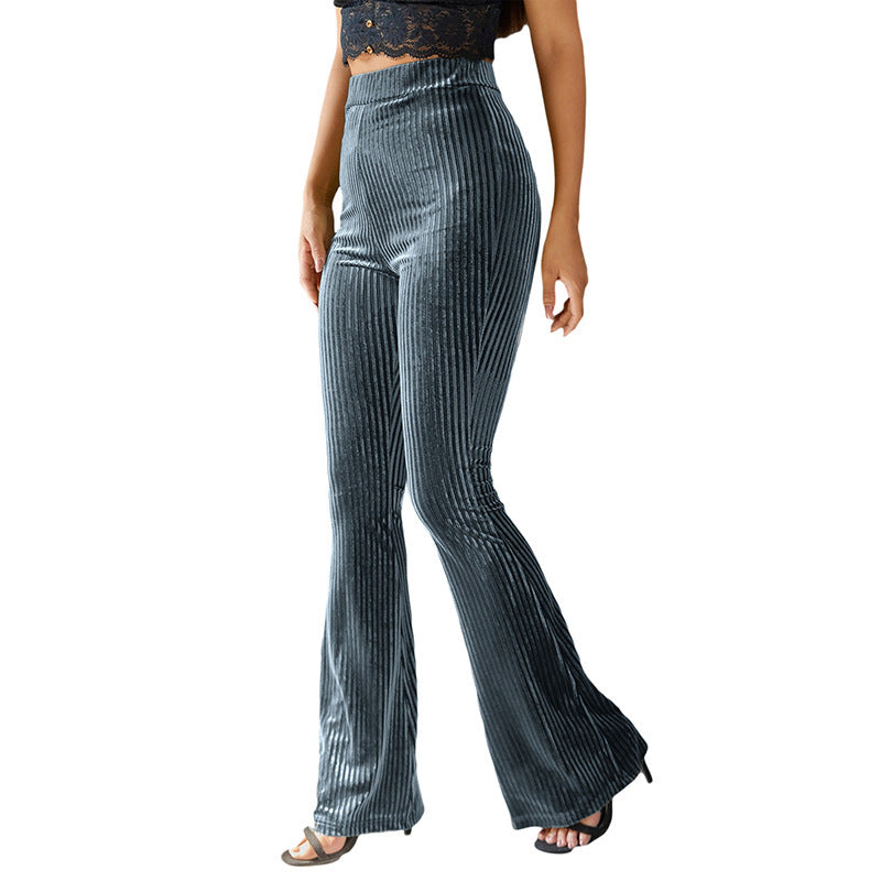Pantaloni in velluto a coste a vita alta con taglio flare da donna