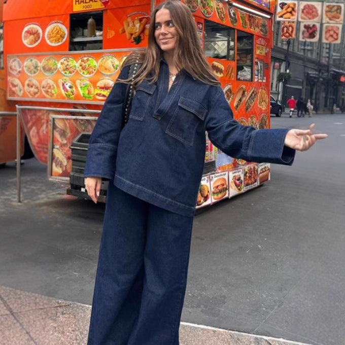 Pantaloni larghi e lunghi in denim con cuciture a vista da donna