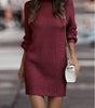 Vestito maglione corto aderente a maniche lunghe e collo alto per donna