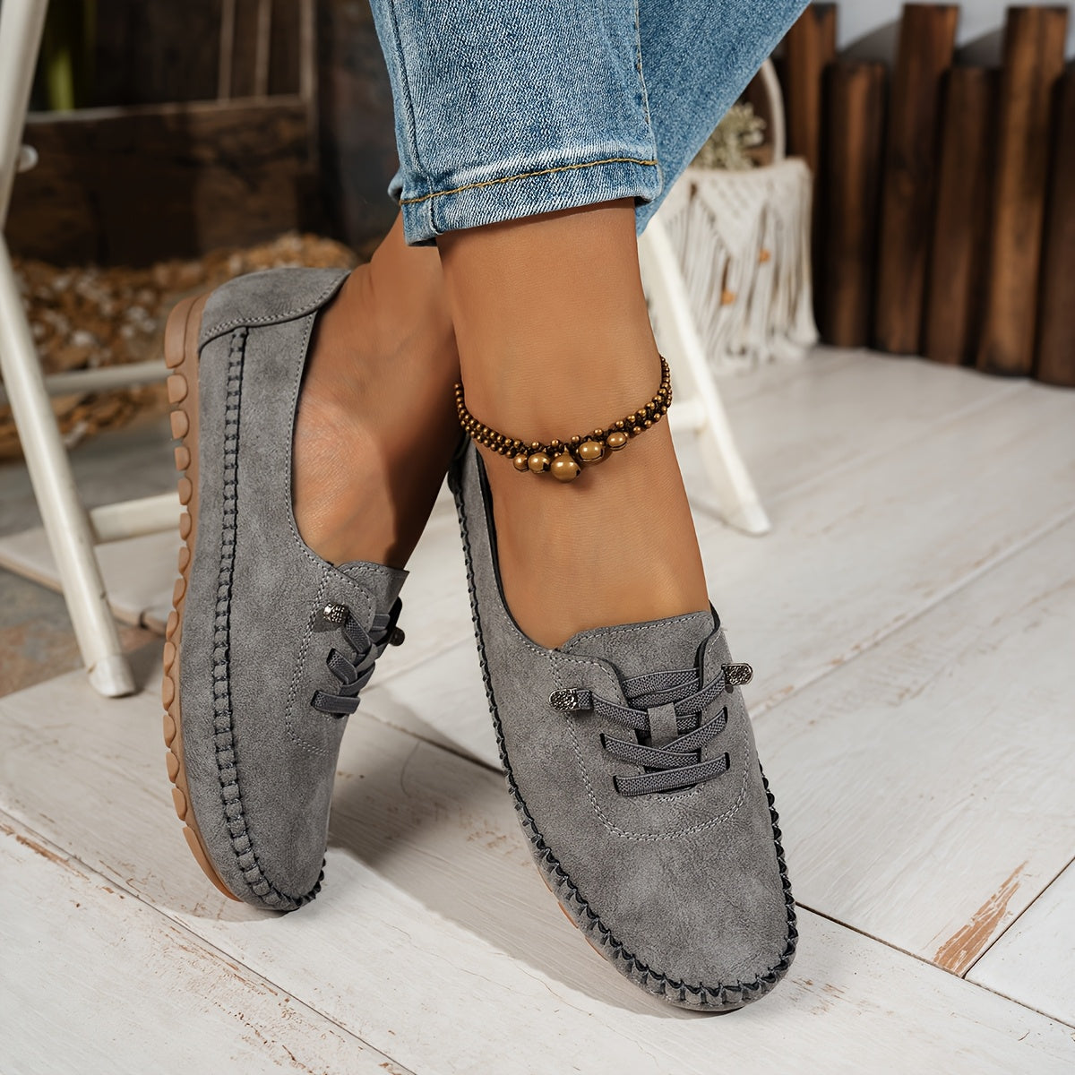 Mocassino Confort con Lacci Decorativi in Similpelle per Donna