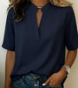 Blouse à Col en V et Détail Raffiné pour Femmes - Emilia Lane
