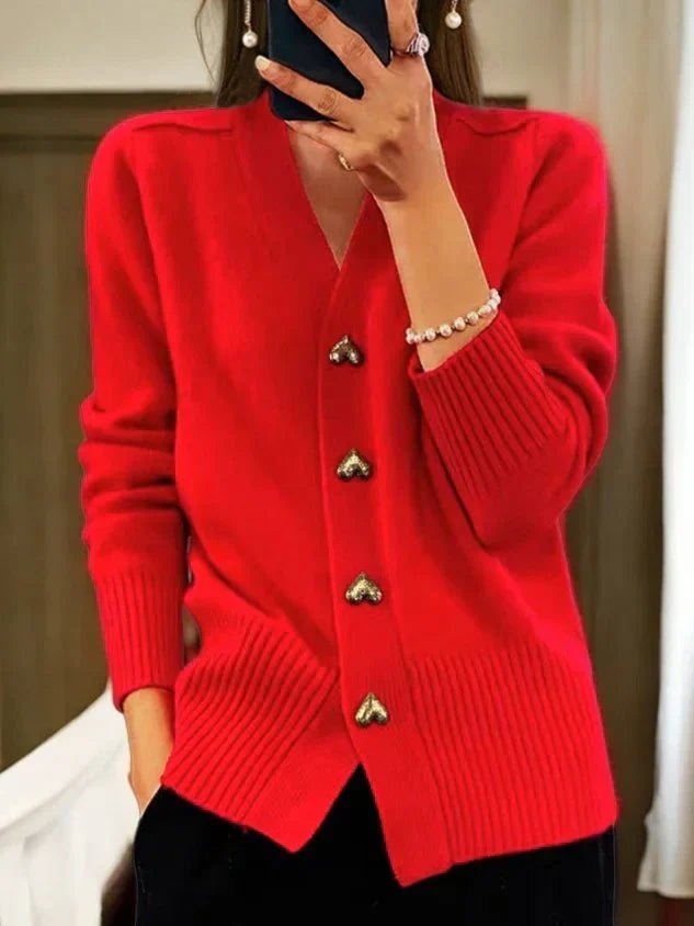 Cardigan Femme en Maille à Boutons Cœur - Emilia Lane