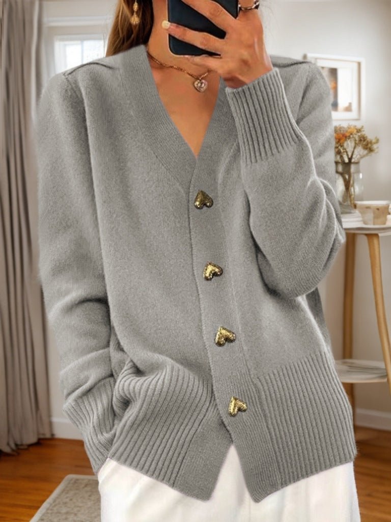 Cardigan Femme en Maille à Boutons Cœur - Emilia Lane