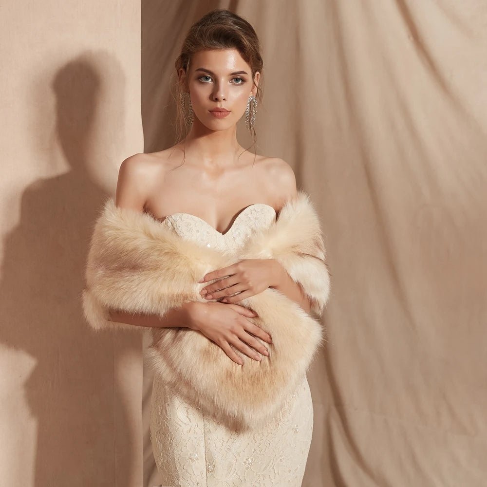 Châle Élégant en Fausse Fourrure pour Femmes - Emilia Lane