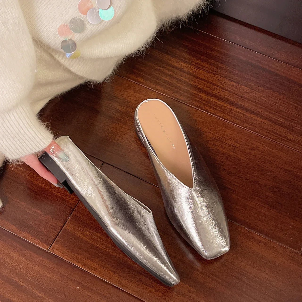 Chaussures plates en cuir vegan pour femmes - Emilia Lane