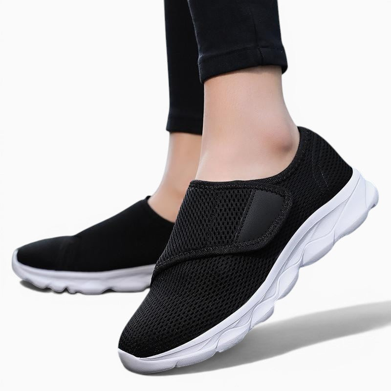 Cesto Confort per Piedi Larghi in Maglia Traspirante da Donna