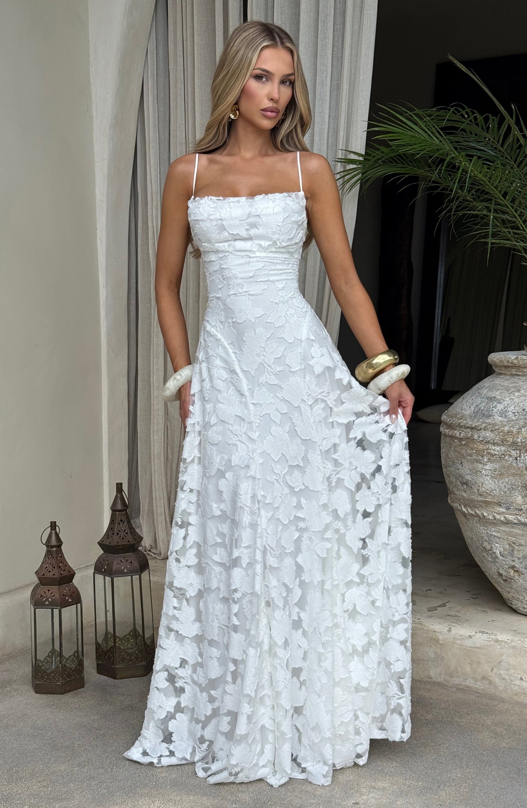 Abito lungo drappeggiato con motivo floreale e spalline per donna | Ideale per le uscite