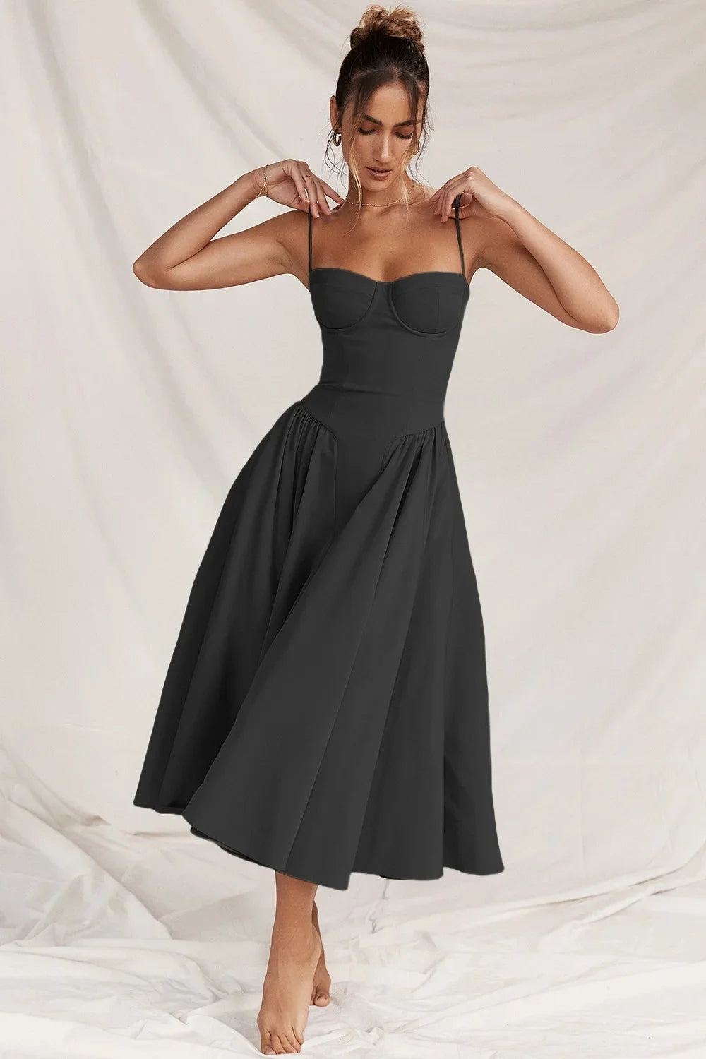 Vestito midi aderente con spalline e pieghe per donna | Ideale per le uscite