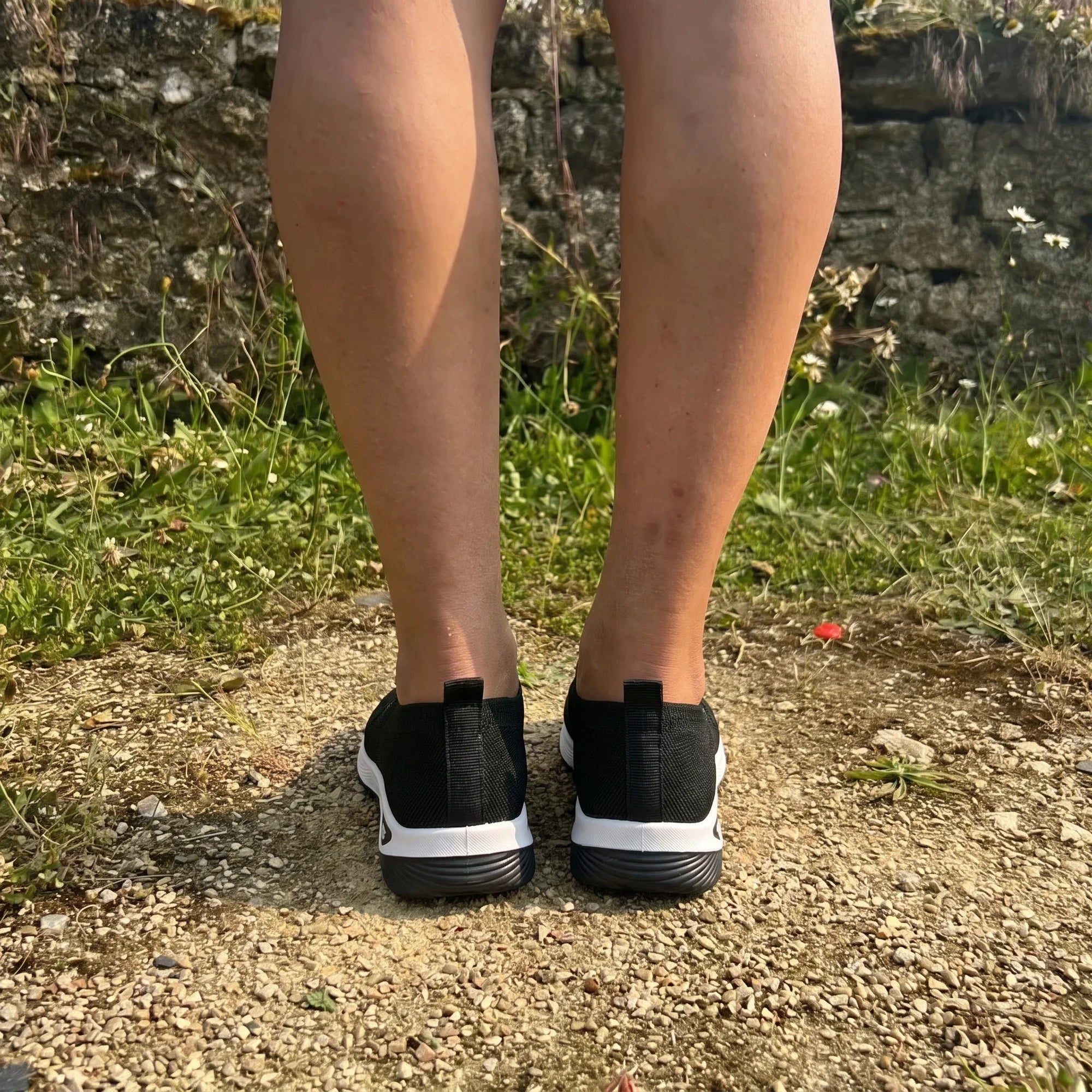 Sneaker comoda e leggera senza lacci in maglia per donna