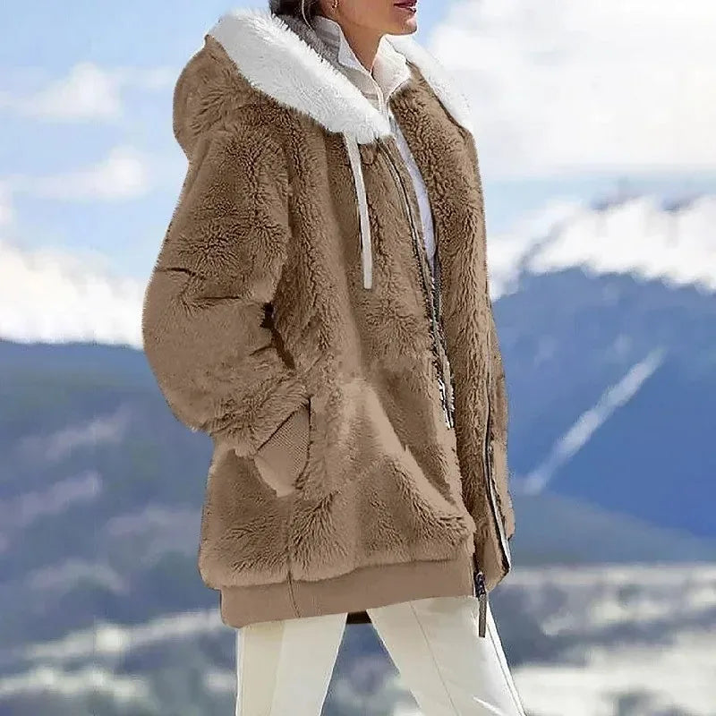 Felpa oversize con cappuccio da donna