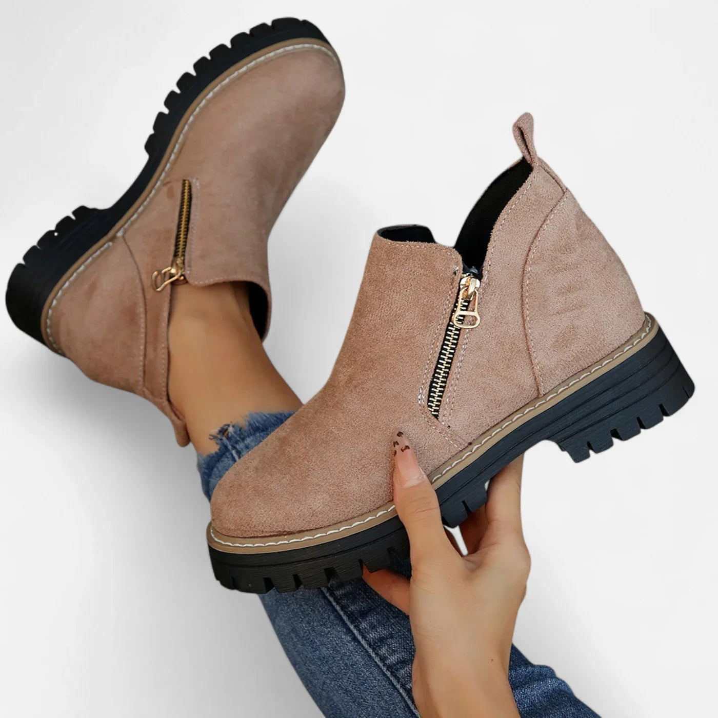 Bottines courtes à semelle crantée pour femmes
