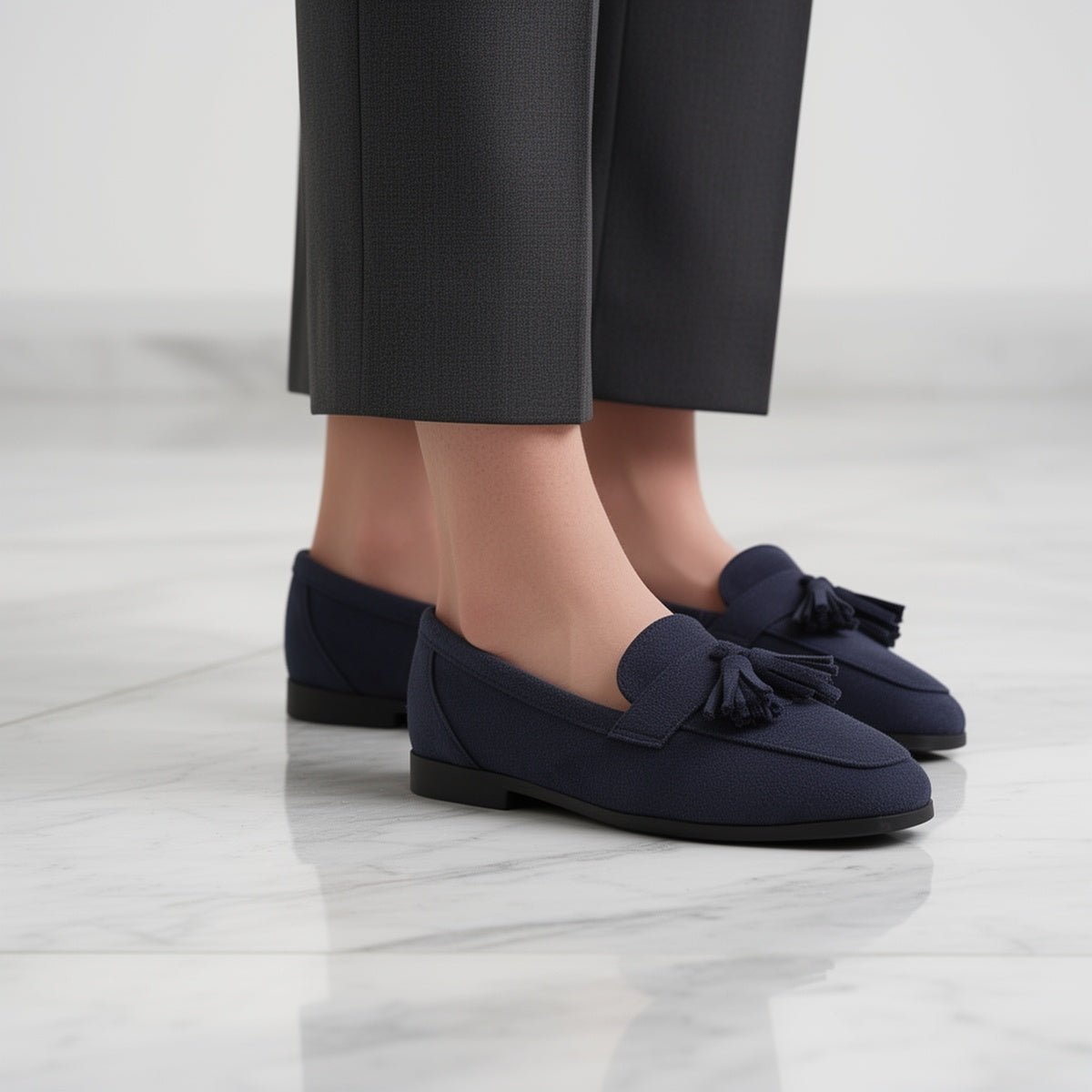 Mocassino Confort in Camoscio con Frange da Donna