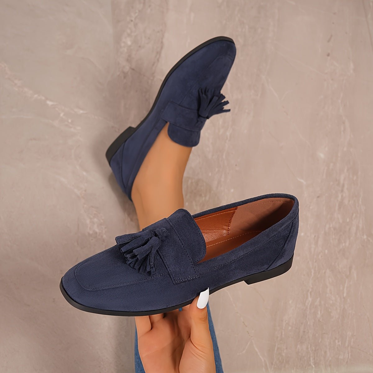 Mocassino Confort in Camoscio con Frange da Donna