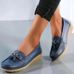 Mocassino Confort in Pelle con Nappina e Fibbia Dorata da Donna