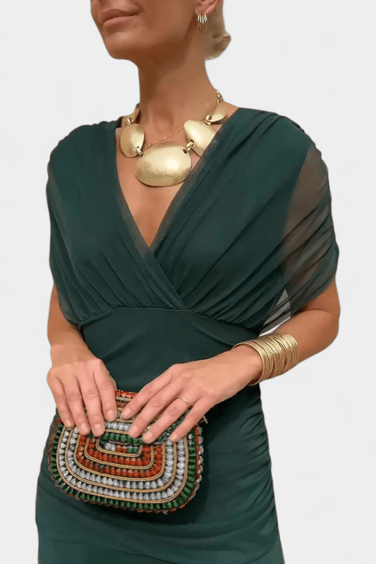 Robe Élégante Vert Foncé Col V Profond - Emilia Lane