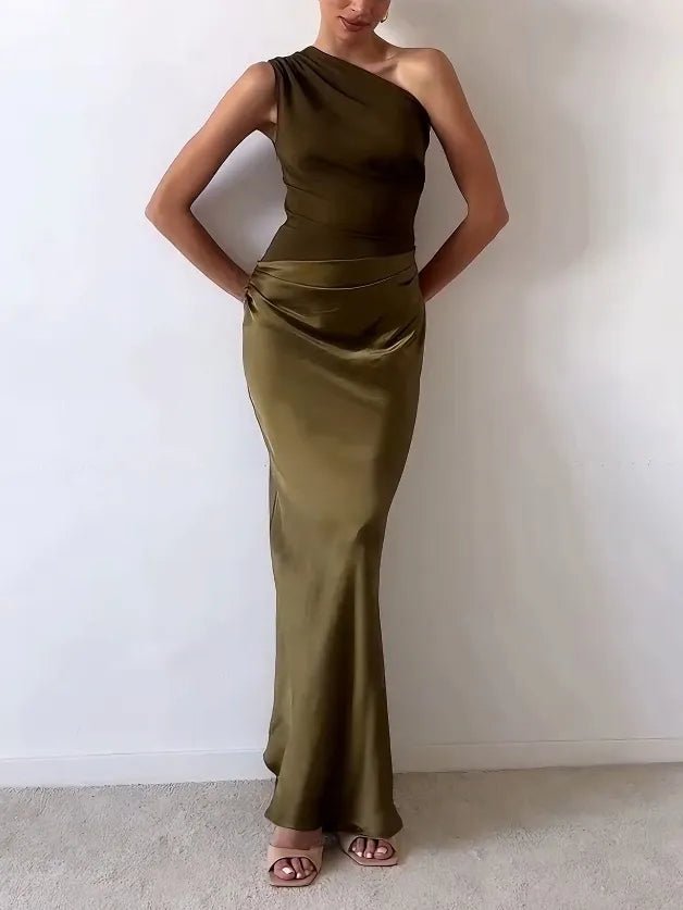 Robe longue à col asymétrique pour femmes - Emilia Lane