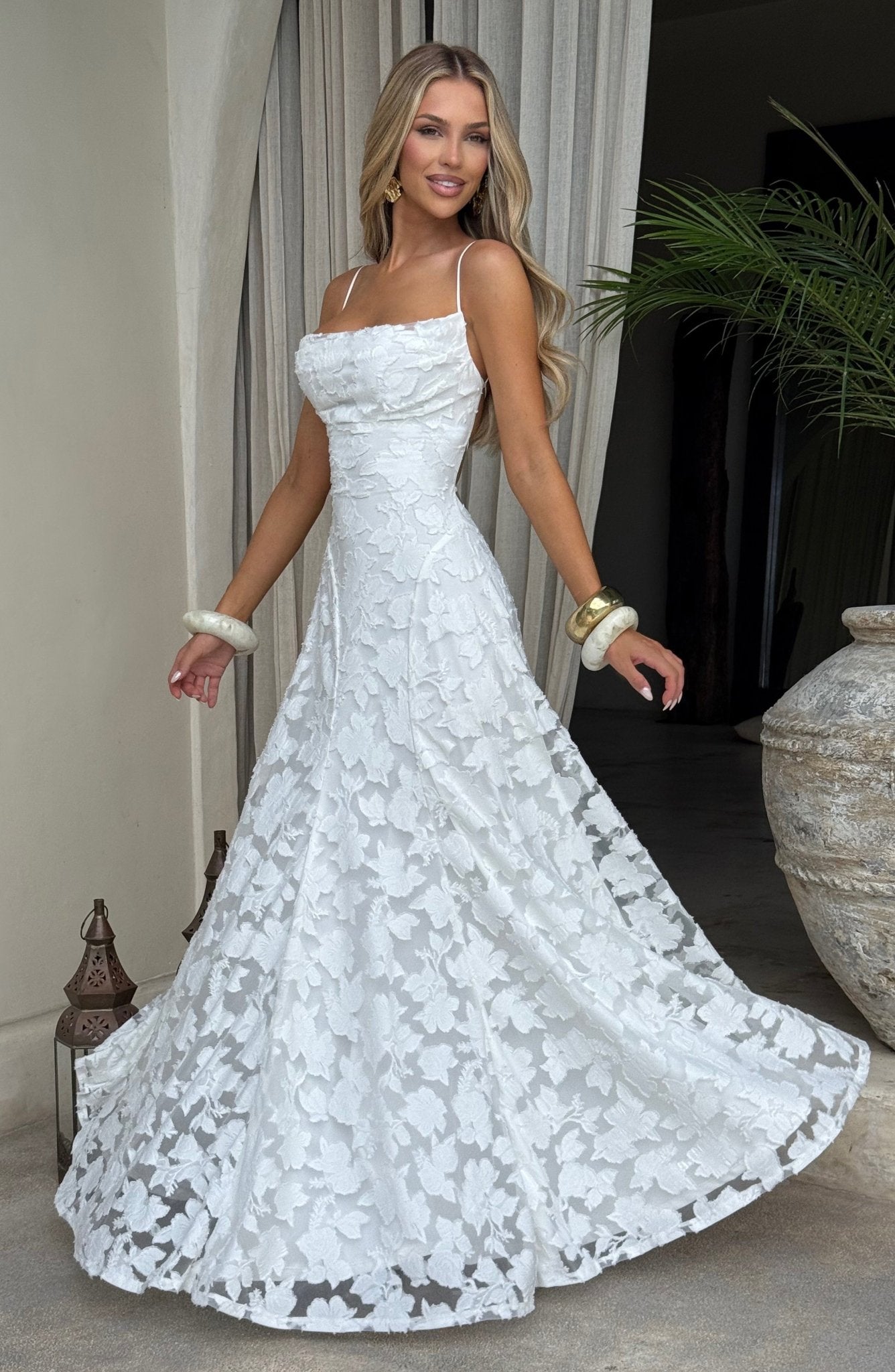 Robe Longue Drapée à Motif Floral avec Bretelles pour Femme | Idéale pour les Sorties - Emilia Lane