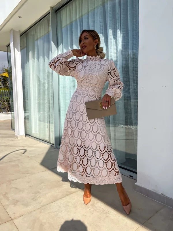 Robe longue en dentelle élégante pour femmes - Emilia Lane