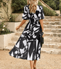 Robe longue imprimée à col en V pour femmes - Emilia Lane