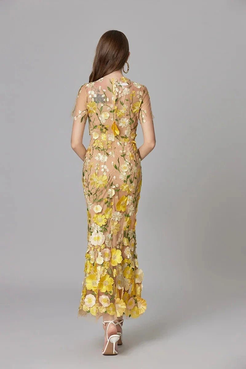 Robe Longue sans Manches à Appliqué Floral pour Femme | Idéale pour les Sorties - Emilia Lane