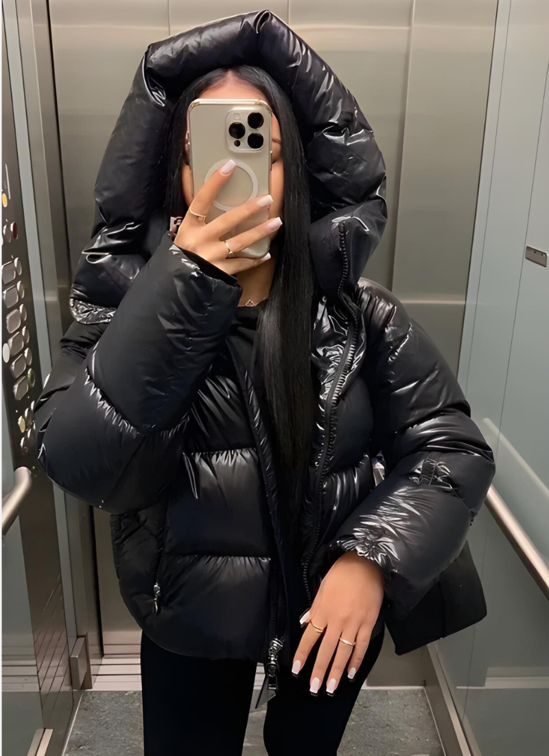 Piumino Oversize Trapuntato Lucido con Cappuccio da Donna